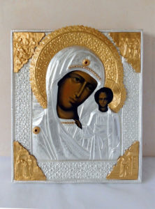 Ikone in Silber und Holz mit vergoldeten Ornamenten